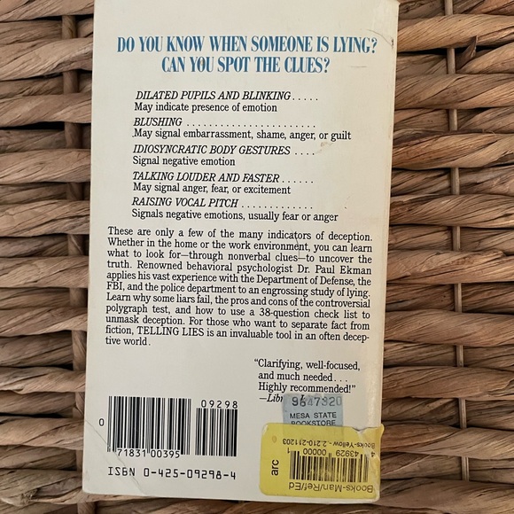 Reading Body Language - Picture 2 of 2